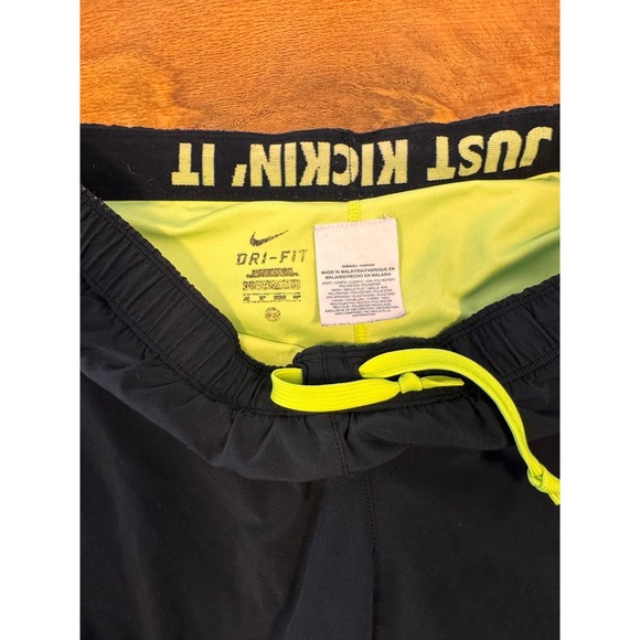 Nike Lacrosse Dri-Fit Shorts Womens Medium Black Neon Green 2-in-1 Running - Picture 4 of 8